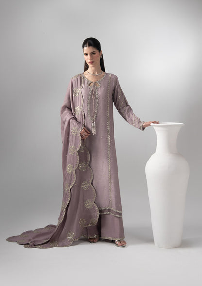 The Silk Edit article 2655/B in Dusty Lilac; full outfit.