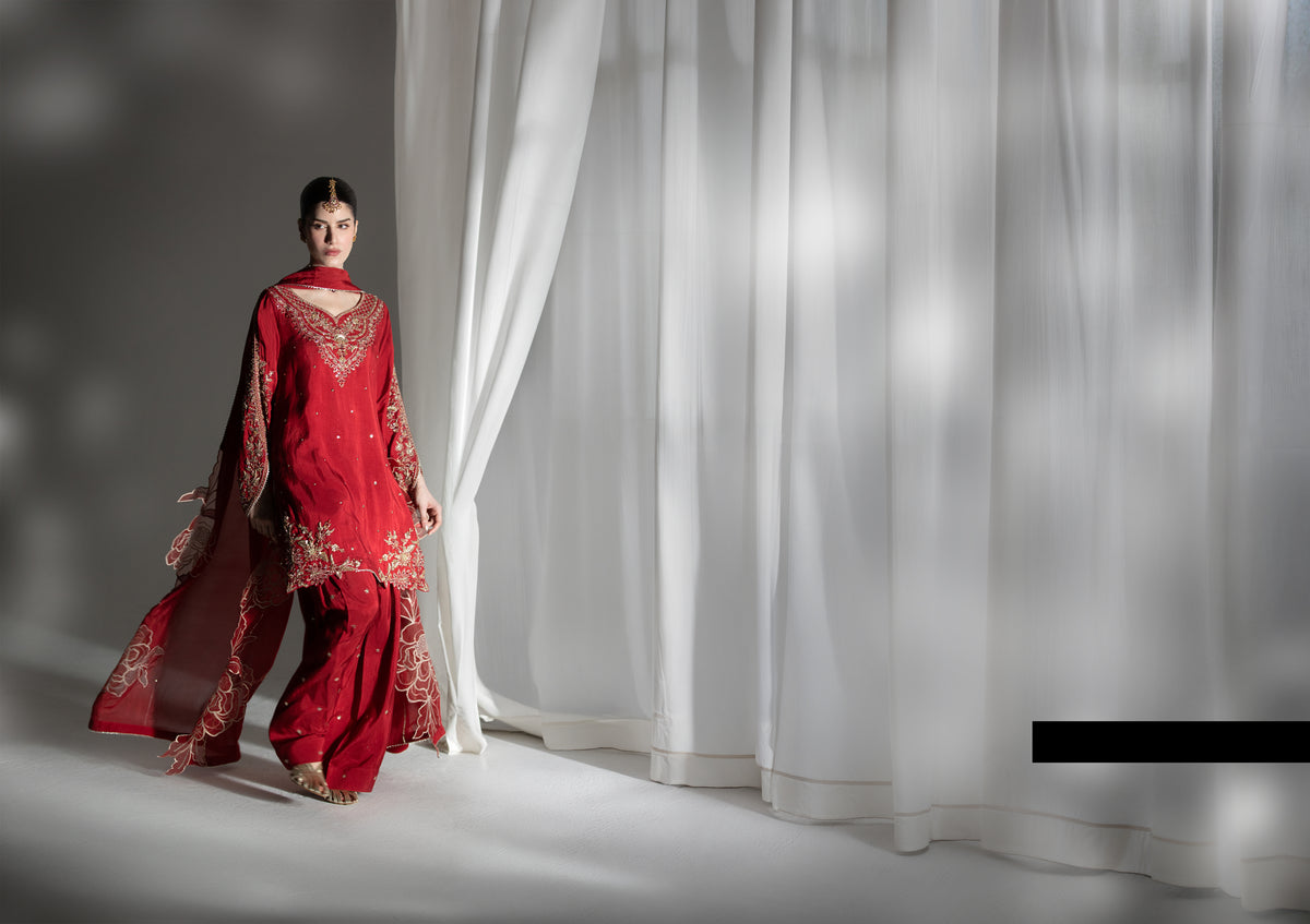 The Silk Edit article 2658/B in Crimson Red; catalog image 1.