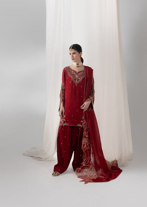 The Silk Edit article 2658/B in Crimson Red; full outfit.