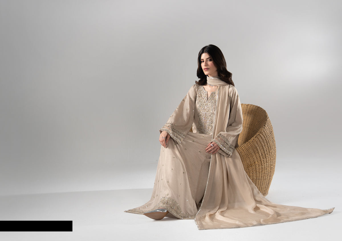 The Silk Edit article 2660/A in Champagne Beige; catalog image 1.